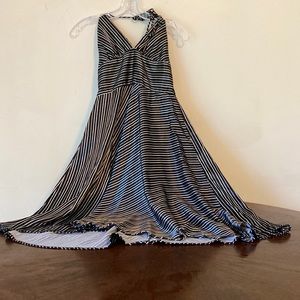 Oh So Pretty Flowy Dress